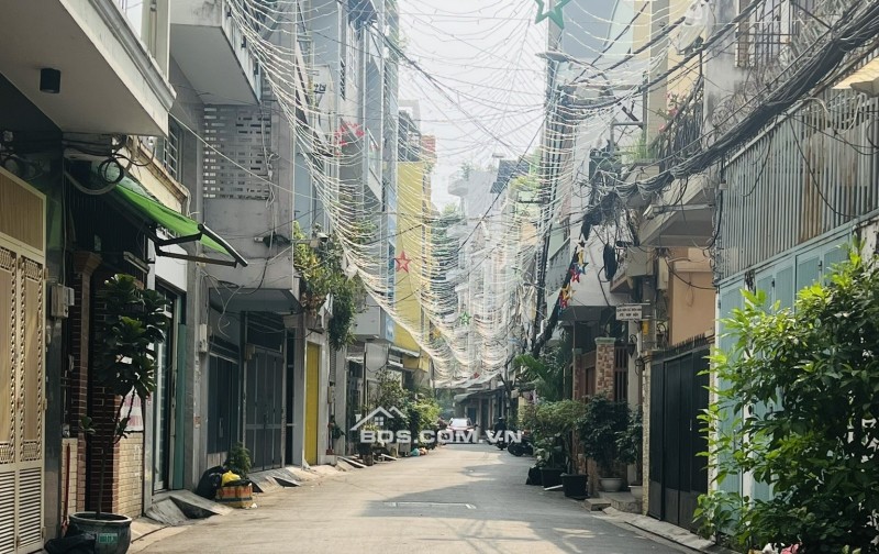 Bán nhà Huỳnh Văn Bánh Phú  Nhuận, Hẻm Ô Tô, 5Tầng, 38m2, 5x7.5m Sổ A4. Chỉ 8.99 tỷ còn TL